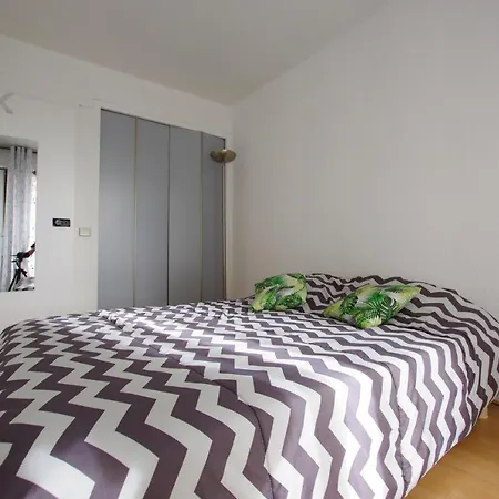 Appartement Deux Pieces Meuble - 4 4 Couchages La Rochelle *